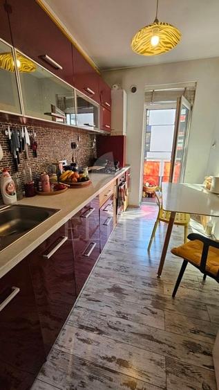Apartament cu 2 camere semidecomandat, mobilat în Zorilor