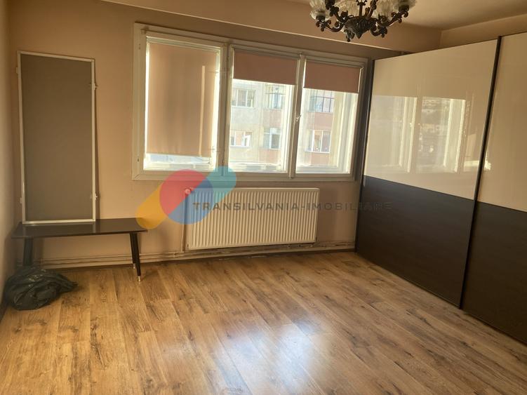 Apartament cu 4 camere decomandat, mobilat în Mănăștur