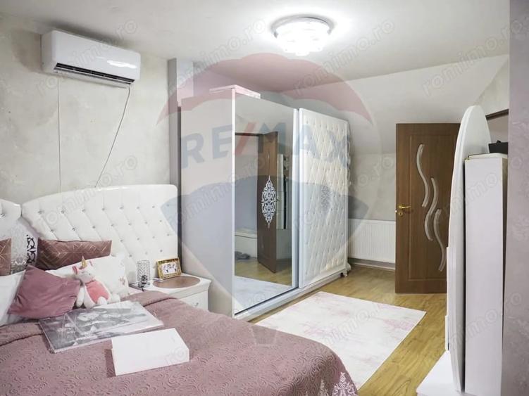 Casă cu 9 camere cu Teren 370 Mp în Central