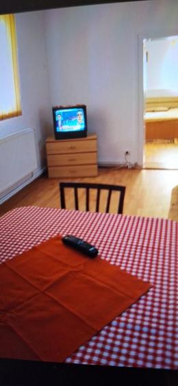 Casă cu 2 camere în Central