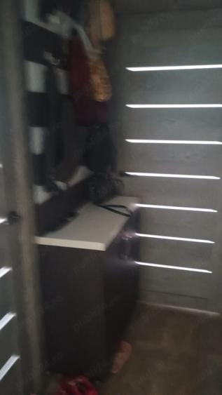 Apartament cu 3 camere semidecomandat în Brazda lui Novac