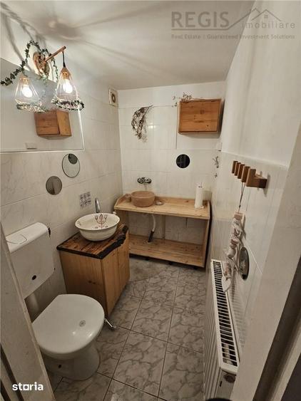 Spațiu comercial, de 28 mp, în Central
