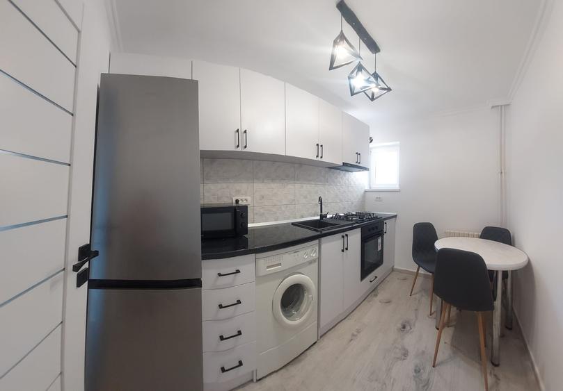 Apartament cu 2 camere, mobilat în Far