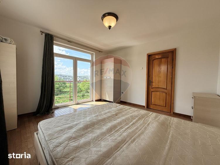 Casă cu 5 camere cu Teren 150 Mp în Florești