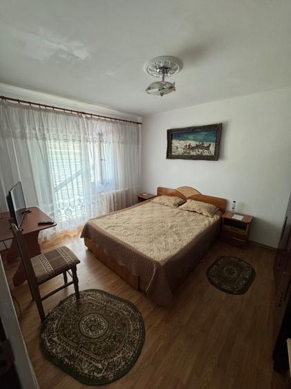 Apartament cu 2 camere decomandat în Vulturu