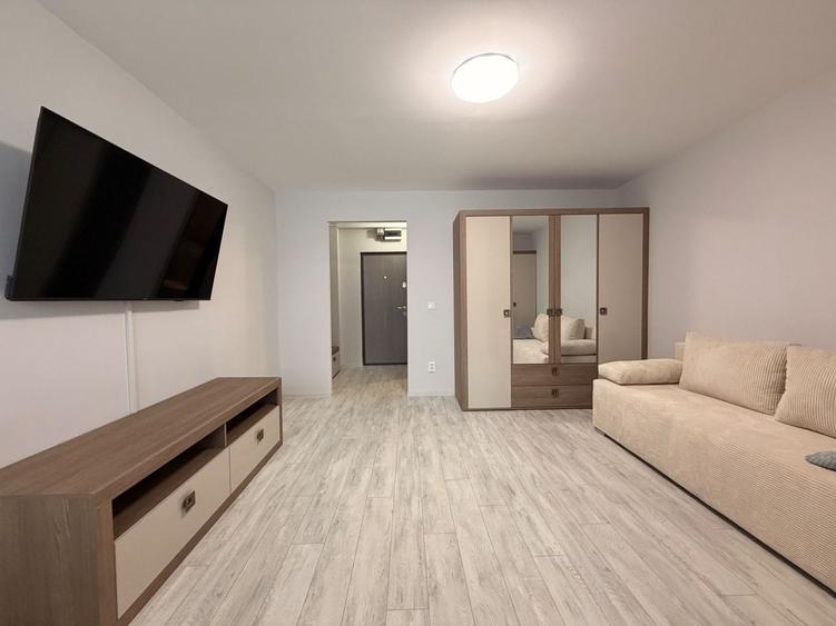 Garsoniera pe care o alegi pentru zonă, nu doar pentru interior - 1