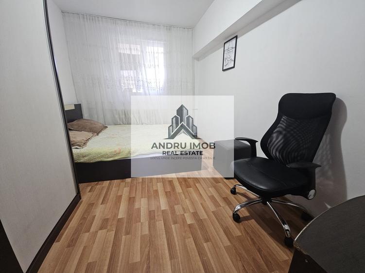 Apartament cu 3 camere decomandat în Dristor