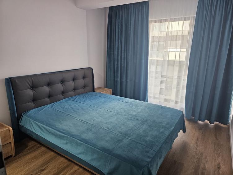 Apartament cu 3 camere semidecomandat în Florești