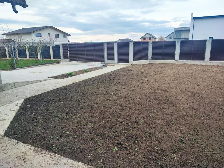 Casă cu 3 camere în Vânători