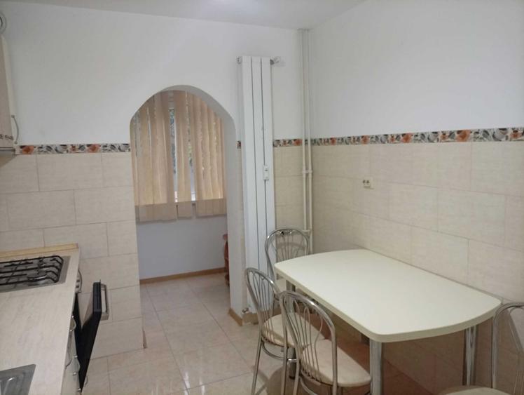 Apartament cu 2 camere decomandat în Canta
