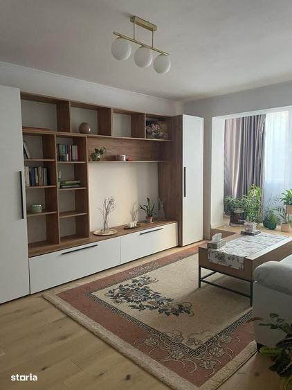 Apartament cu 2 camere decomandat în Plopilor