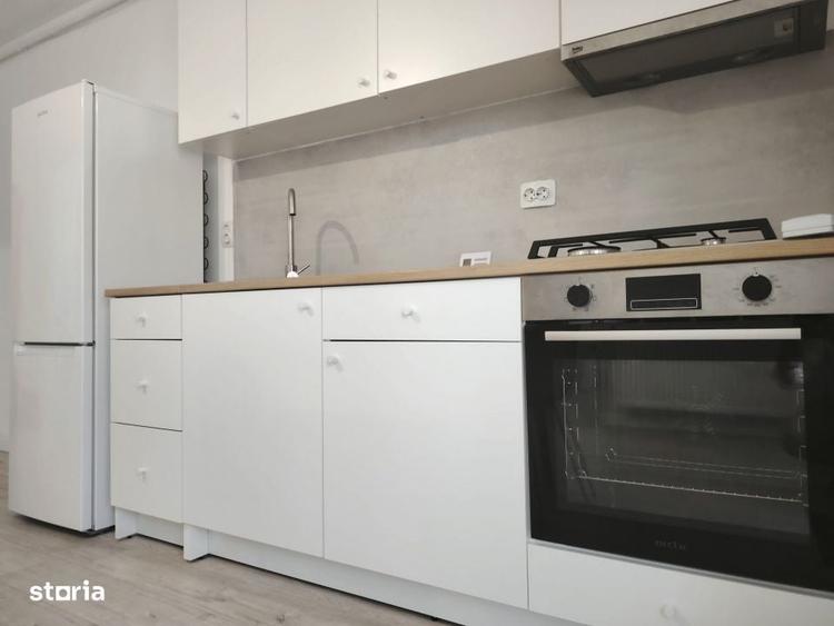 Apartament cu 3 camere decomandat în Chinteni