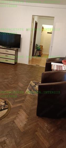 Apartament cu 3 camere nedecomandat în Exterior Vest