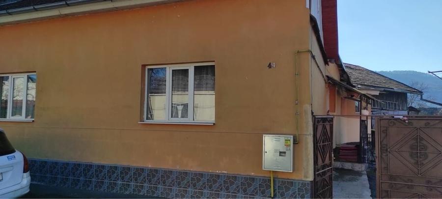 Casă cu 2 camere în Central