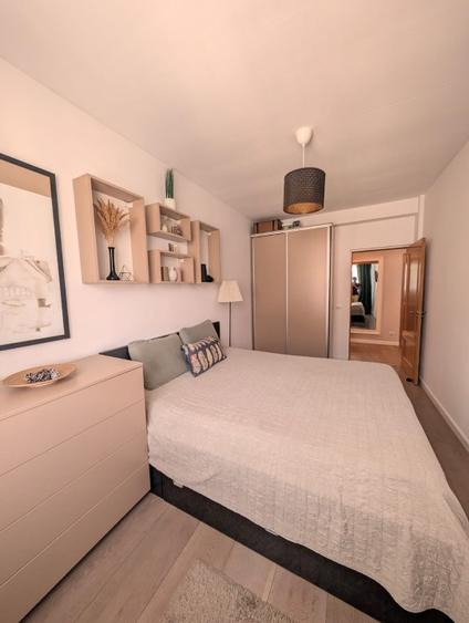 Apartament cu 3 camere decomandat în Vârteju