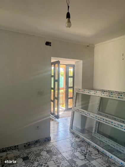 Casă cu 2 camere în Central