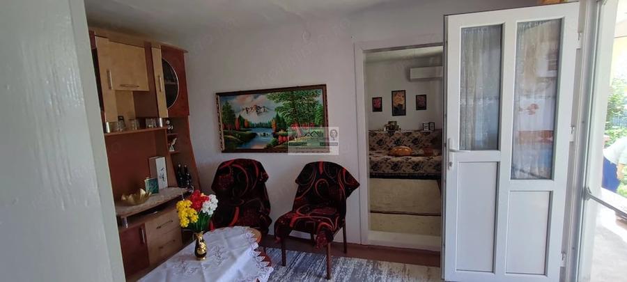 Casă cu 2 camere cu Teren 3811 Mp în Buciumeni