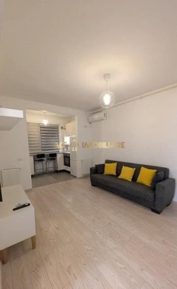 Apartament cu 2 camere semidecomandat în Berceni