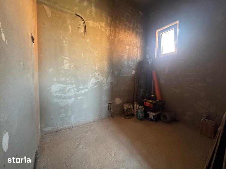 Casă cu 3 camere cu Teren 490 Mp în Jucu