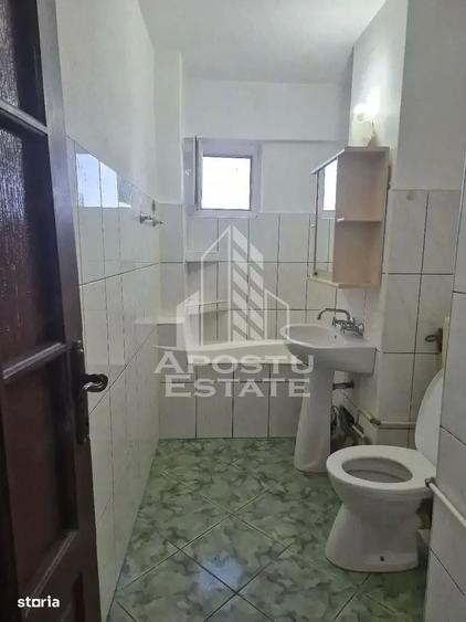 Garsonieră decomandată în Soarelui — fotografia 1