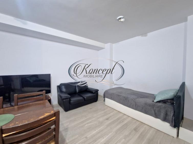 Apartament cu 3 camere semidecomandat, mobilat în Sopor