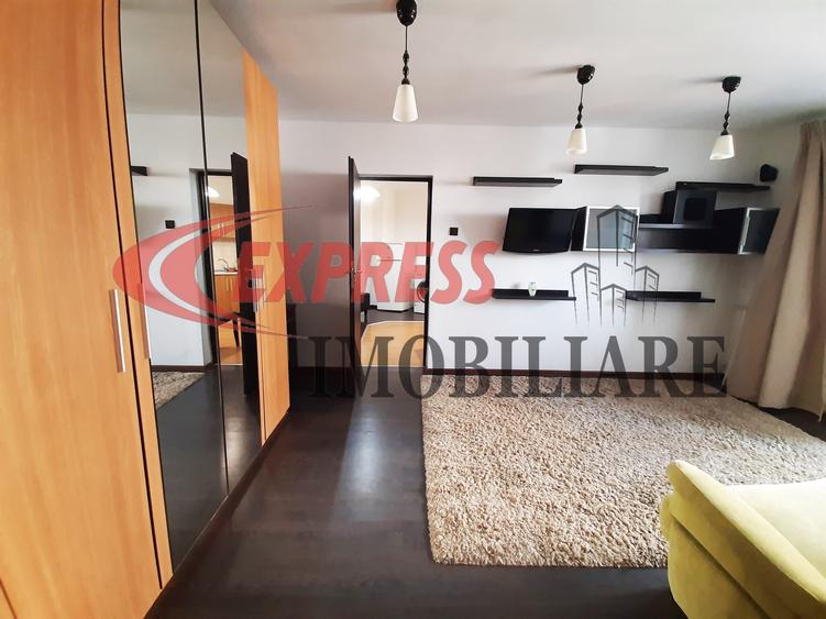 Apartament cu 2 camere semidecomandat, mobilat în Titan — fotografia 1