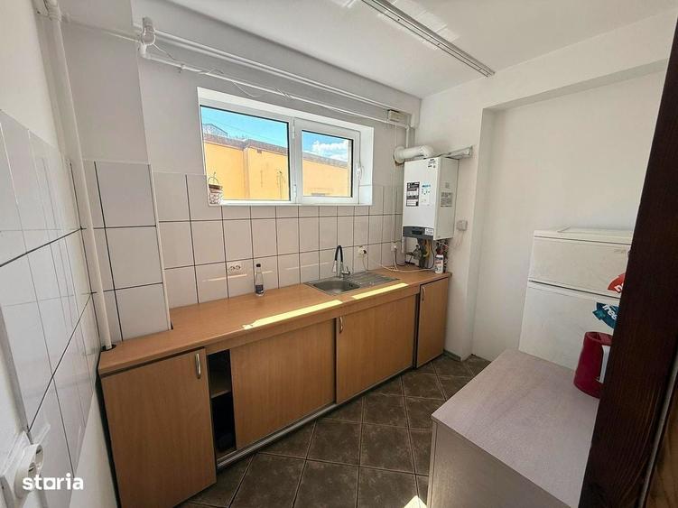 Spațiu comercial, de 220 mp, în Vitan