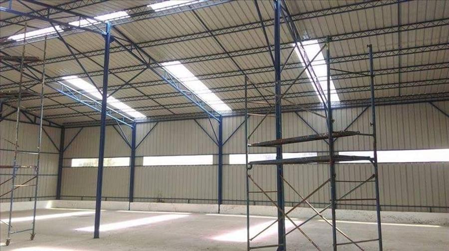 Spațiu industrial, de 1,000 mp, în Exterior Sud