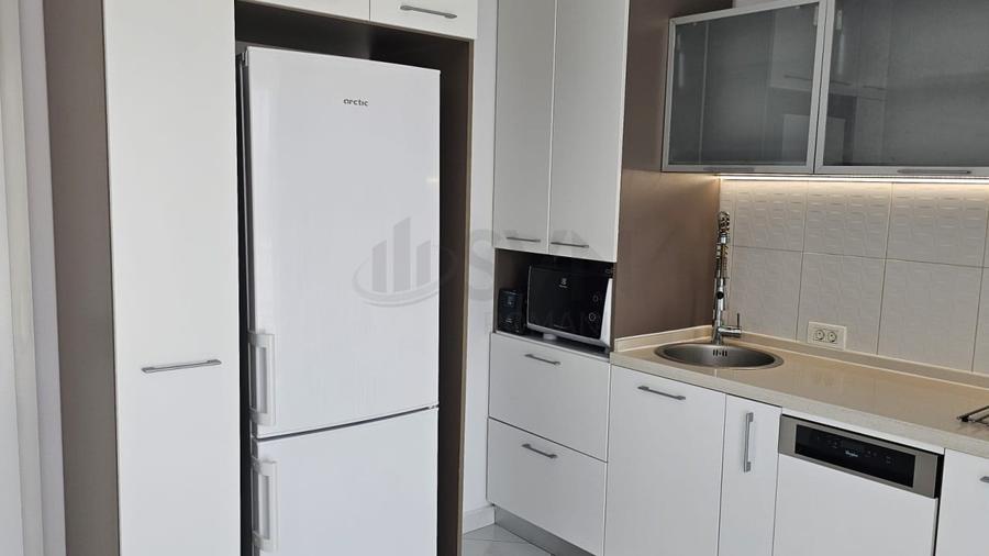 Apartament cu 3 camere decomandat, mobilat în Pipera