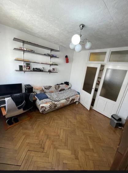Apartament cu 2 camere decomandat în Exterior Vest