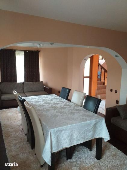Casa De Vanzare-Carcea - 9