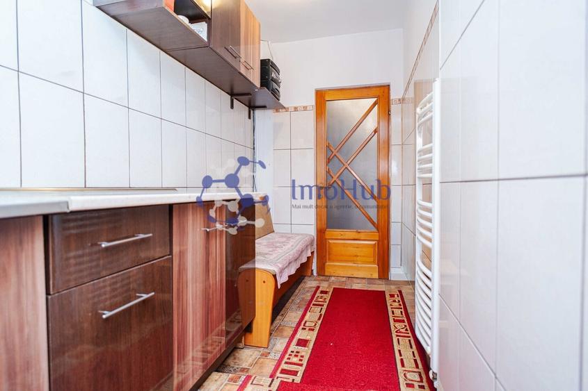 Apartament cu 2 camere semidecomandat în Podu Roș