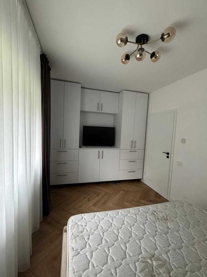 Apartament cu 2 camere semidecomandat în Cristian