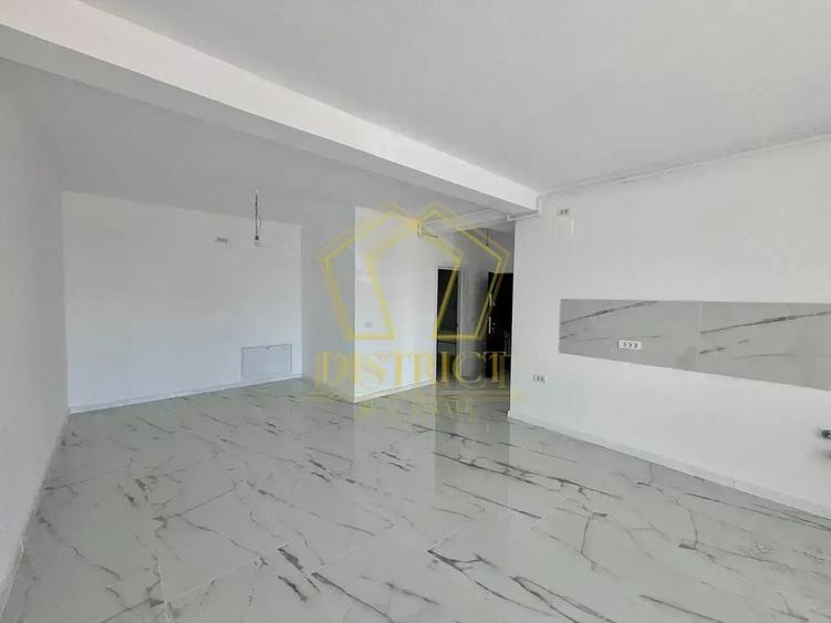 Apartament cu 3 camere decomandat în Dumbrăvița