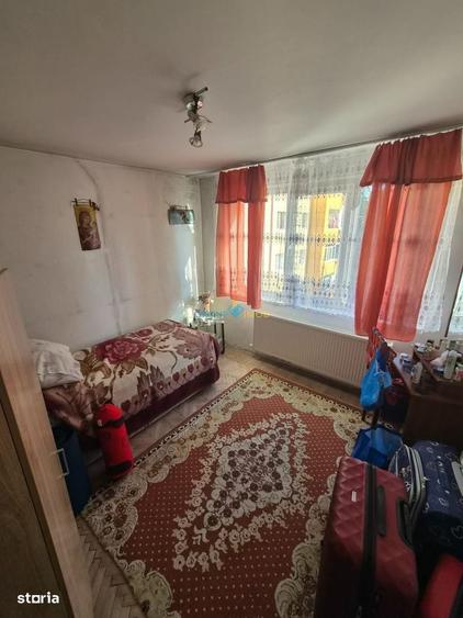 Apartament cu 2 camere decomandat în Cornișa