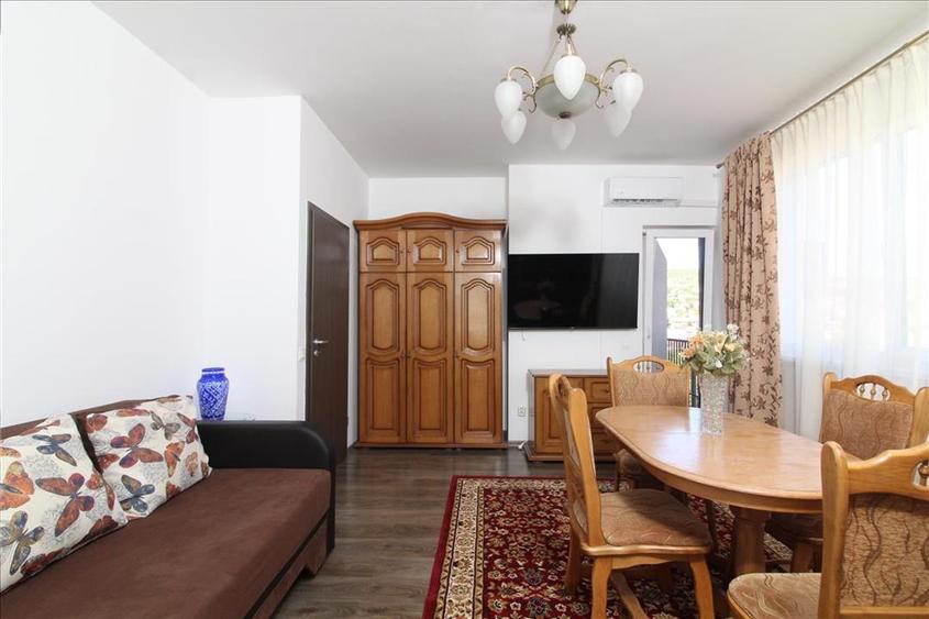 Apartament o camera, decomandat, la 15 minute de Facultatea de Litere - 4