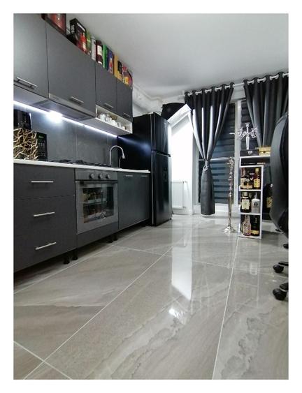 Apartament cu 2 camere semidecomandat în Vitan-Bârzești