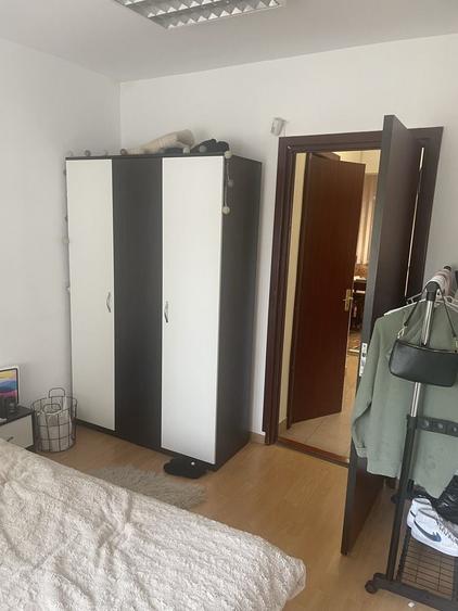 Apartament cu 3 camere decomandat în Exterior Vest