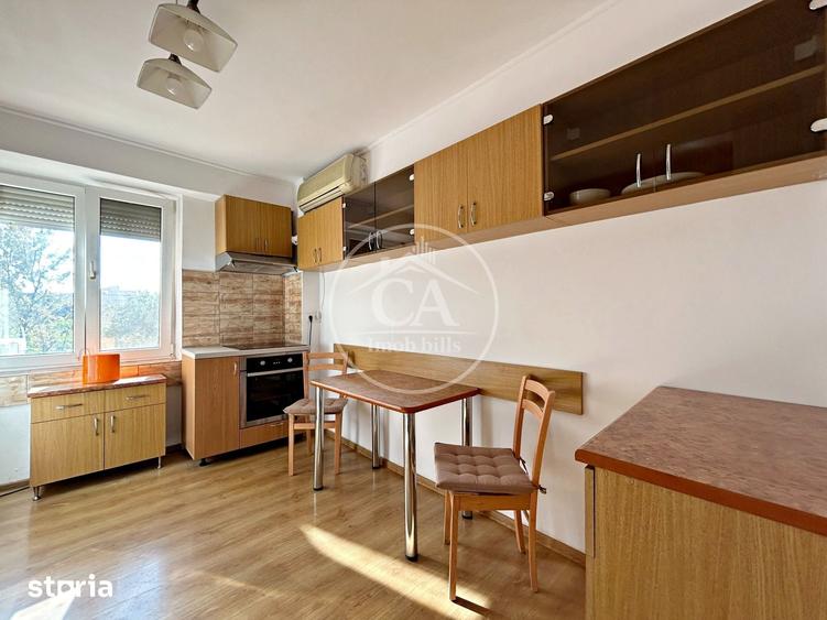 Apartament cu 3 camere decomandat în Decebal