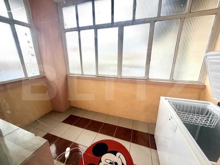 Apartament cu 3 camere decomandat, mobilat în Cugir