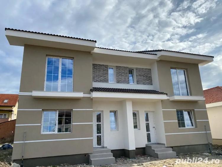 Casă cu 4 camere cu Teren 628 Mp în Central