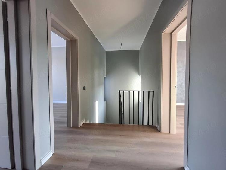 Casă cu 7 camere cu Teren 500 Mp în Bucium