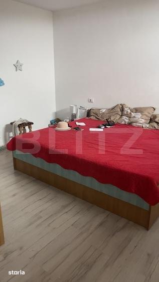 Casă cu 5 camere cu Teren 1600 Mp în Voinești