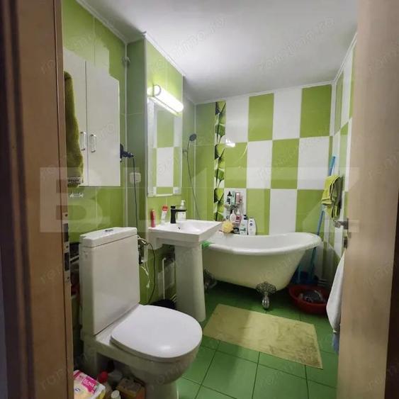 Apartament cu 2 camere decomandat în Lipovei