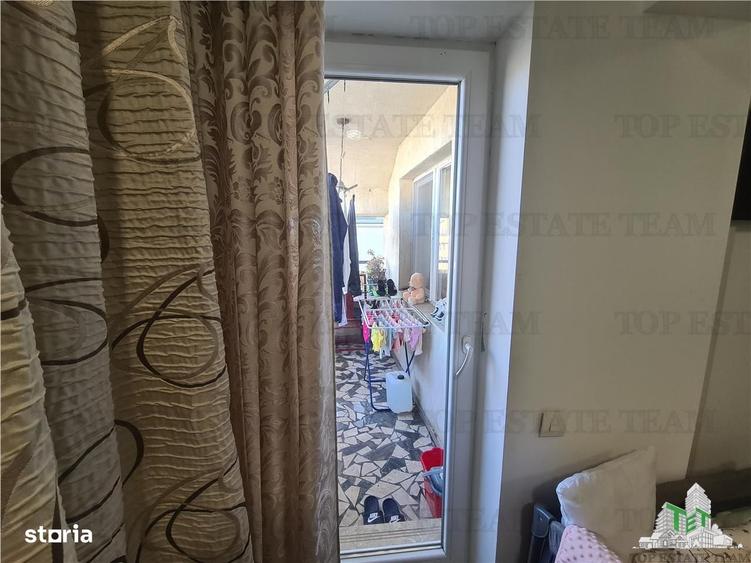 Apartament cu 2 camere decomandat, mobilat în Central