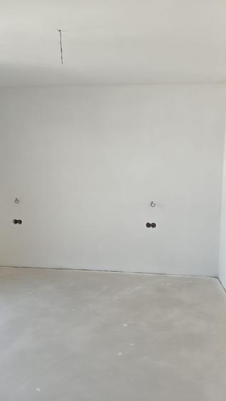 Apartament cu 3 camere semidecomandat în Apahida