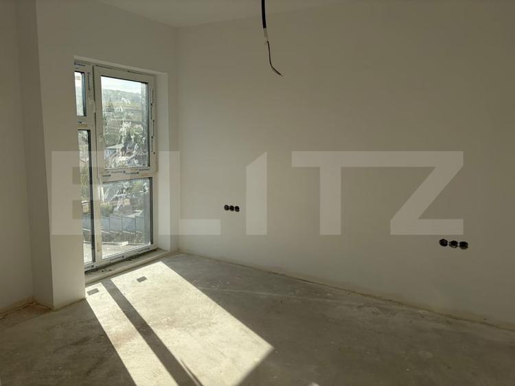 Apartament cu 2 camere semidecomandat în Iris
