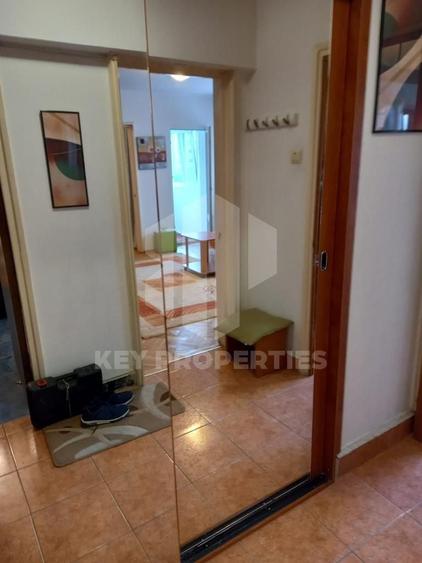 Apartament cu 2 camere semidecomandat, mobilat în Titan