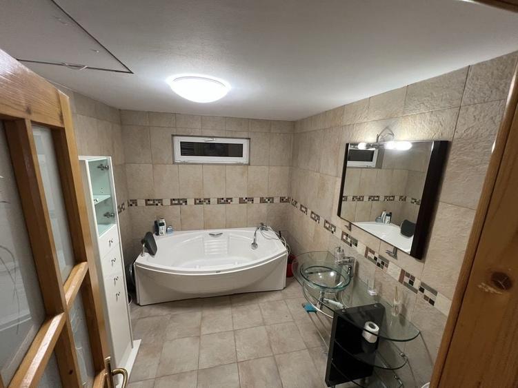 Apartament cu 2 camere decomandat în Faleză