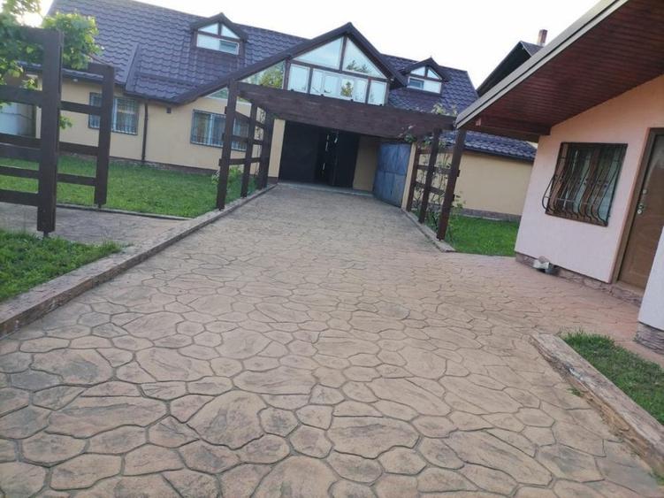 Casă individuală cu 5 camere cu Garaj în Vlădeni